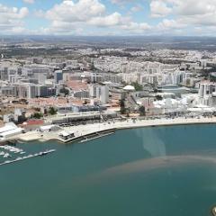 Welcoming 55 sqm Apartment in Portimão with Garden View