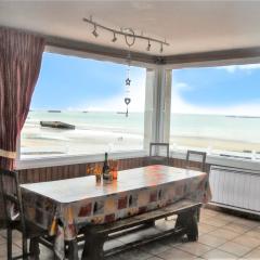 Maison spacieuse avec vue sur la mer à Arromanches-les-Bains