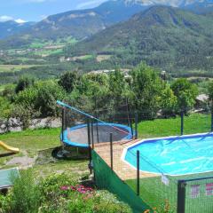 Appartement charmant à Selonnet avec piscine partagée et vue