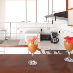 Appartement moderne à Sainte-Anne - Piscine & Jardin - 80 m²