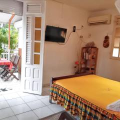 Studio accueillant à Sainte-Luce, 30 m² avec jardin privé