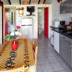 Bungalow confortable à Deshaies avec vue mer, jardin clôturé