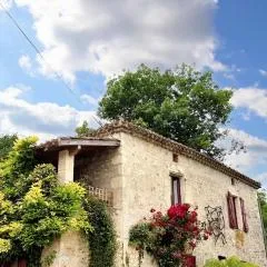 Maison charmante à Sauveterre avec piscine privée