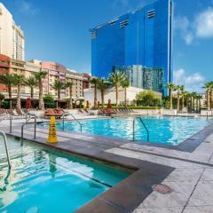 MGM Studio Condo by Zelloo 03611