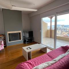 ΔΙΑΜΕΡΙΣΜΑ ΜΕ ΘΕΑ