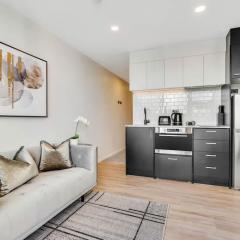 Inner City Apartment Near Skytower-Pool Gym Sauna