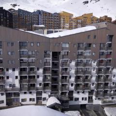 Lauzier Nook by Alpstays