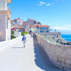 A8 - 2 BDR Duplex Remparts Heart of Old Antibes