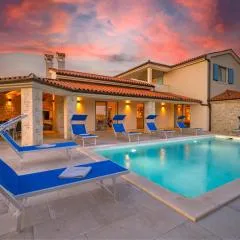 Villa Maria