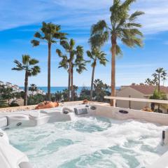 Penthouse with Jacuzzi by Costarentals - Ref 244