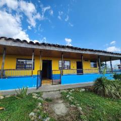 CASA CAMPESTRE el jardín