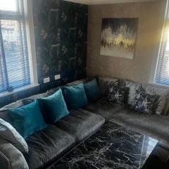 Levy Nook 9