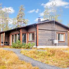 Holiday Home Lumikukka by Interhome