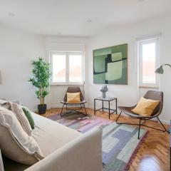 Charming Graça Flat w Balcony, by TimeCooler