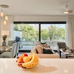 Spacious apartment with terrace and garden close to the sea