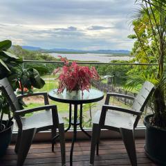 The Orchid Suite - 2 Bed 1 Bath Apartment in Cooktown