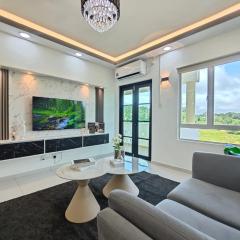 Tiara Desaru by Antlerzone