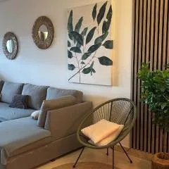 Luxury apartment with amazing view and free golf
