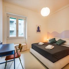 Design and Silence - Wide renovated apartment 2 stops form centrale