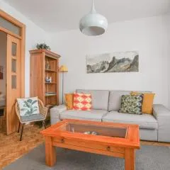 Bright & Cozy 2BD - OPERA area