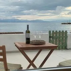 HADARIK by the sea