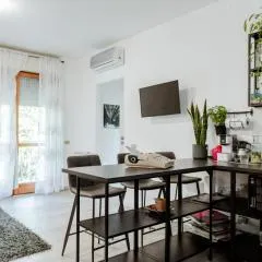 Meina cozy art apartament