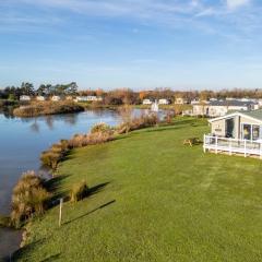 Primrose Valley Lakeside Lodge