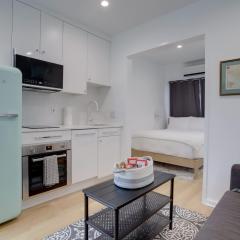 Sojourn's Eastern Market Carriage House Sleeps 2