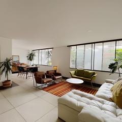 M100. Espacioso Apartamento en la Mejor Ubicación!