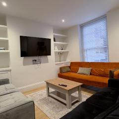 Central London COSY Modern HOME