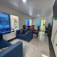 Apartment in front of beach, AC, Wifi, Hot Water