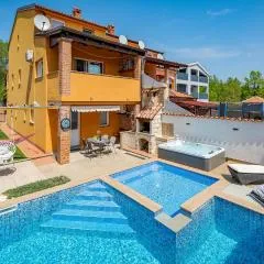 Nice Apartment In Baderna