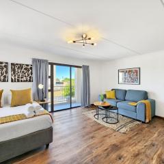 9 mins to beach, Wifi, Parking, Balcony, Braai
