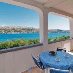 Beautiful Apartment In Pag With Kitchen