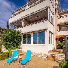 Awesome Apartment In Novi Vinodolski