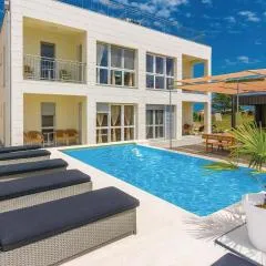 One-Bedroom Apartment In Vir