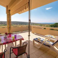 1 Bedroom Amazing Apartment In Kolan