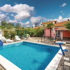 2 Bedroom Beautiful Home In Rijeka