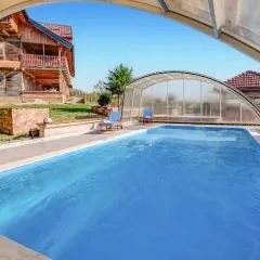Cozy Home In Brezane Lekenicke