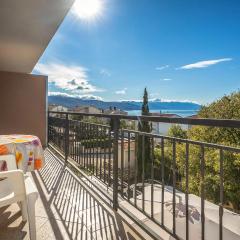 Cozy Apartment In Novi Vinodolski