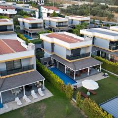 ÖZEL HAVUZLU Müstakil LÜKS VILLA