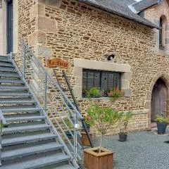 Stunning Home In Neuilly Le Vendin