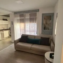 Acogedora y moderna casa en pueblo