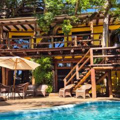 Pousada Familiar Casa Amarela