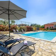 3 Bedroom Amazing Home In Smoljanci