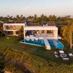 Casa Brisa Luxury on The Beach