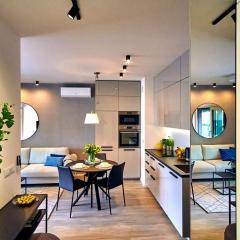 P&O Apartments Mennica Residence IV