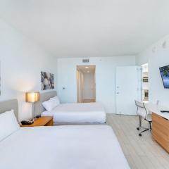 Amazing Studio in Beachwalk with Pool and Beach