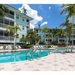 Waterfront Resort In Quiet Gated Community W Pool