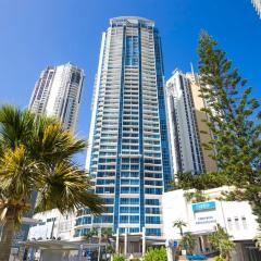 Chevron Renaissance - QStay